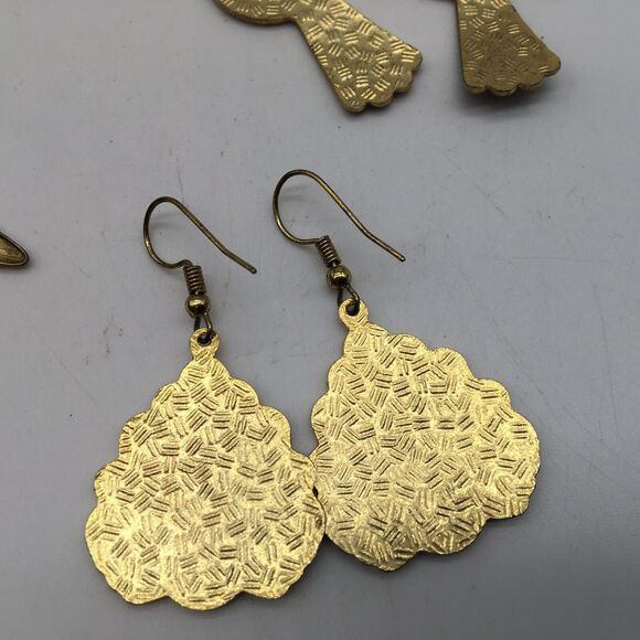 Lot Bird Earrings Cloisonne Enamel Gold Tone Peacock  Parrot Whimsical Catbird - Picture 7 of 10